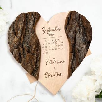 Holz Herz mit Gravur zur Hochzeit - Kalender