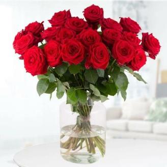 Blumen zum Verschicken - 25 Rosen Red Naomi - 60 cm