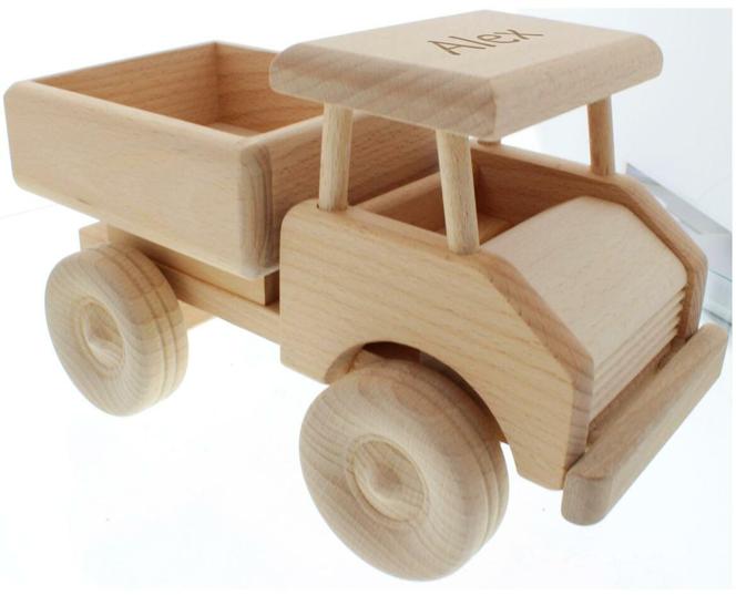 Lastwagen aus Holz mit Namens-Gravur