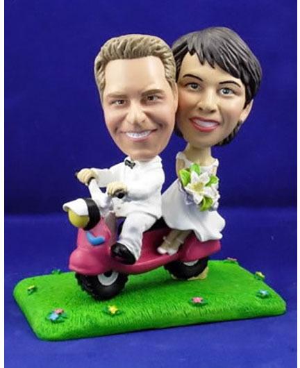 3D-Comicfigur vom Foto - Paar auf dem Roller (QW-1022)