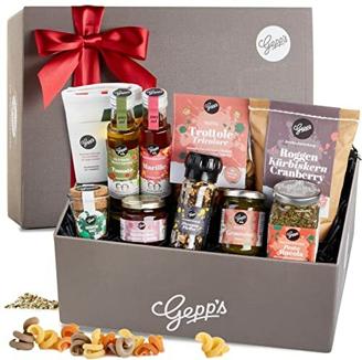Gepp's Feinkost Geschenkkorb mit vielen Delikatessen & Geschirrtuch I Geschenkset mit Gourmet-Pesto, Pasta-Gewürz, Brotbackmischung, Bio-Olivenöl & Kräutersalz I Präsentkorb für jeden Anlass