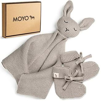 MOYO Baby Geschenk Set - hochwertiges Strickset aus Schnuffeltuch und Schühchen – Bio-Baumwolle (GOTS) - als Geschenk zur Geburt Junge & Mädchen – Baby Erstausstattung Neugeborene (Hej Baby - Grau)